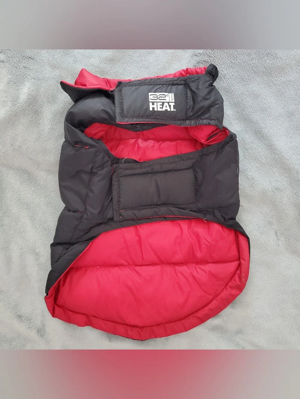 32 Degrees Reversible Dog Jacket Red And Black SMALL